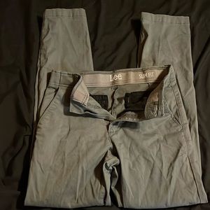 Men’s gray Lee slim fit dress pants
